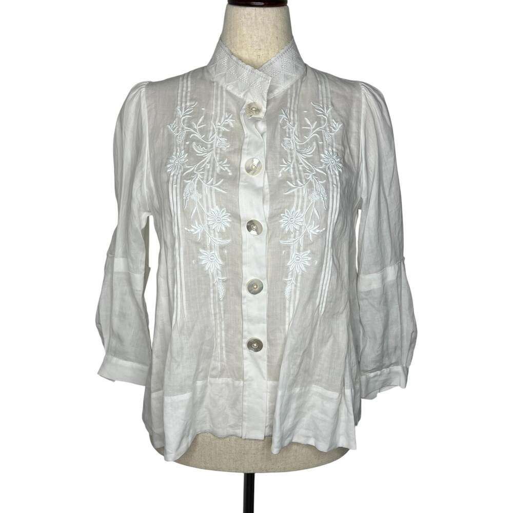 High Use Claire Campbell Blouse 8 White Embroidered Pintuck Sheer